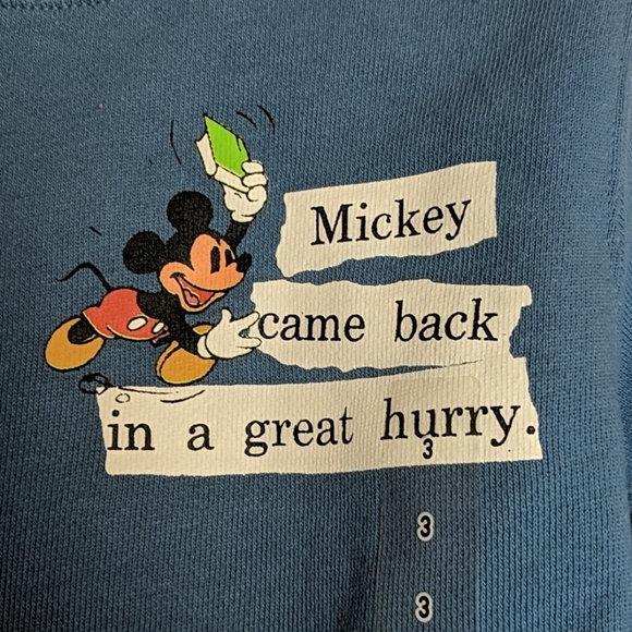 Disney x Uniqlo Mickey Mouse Sweatshirt - Picture 2 of 4